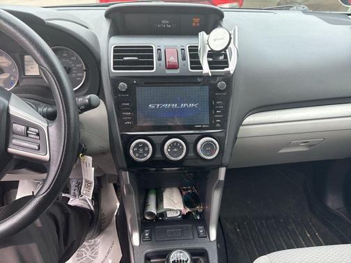 Dark Gray Metallic 2016 Subaru Forester 2.5i Premium