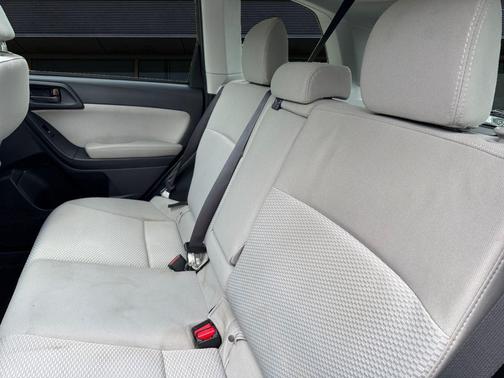 Dark Gray Metallic 2016 Subaru Forester 2.5i Premium