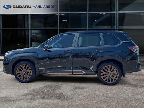 Crystal Black Silica 2025 Subaru Forester Sport