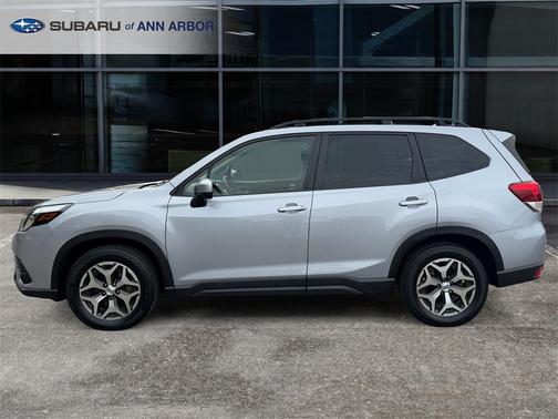 2022 Subaru Forester Premium