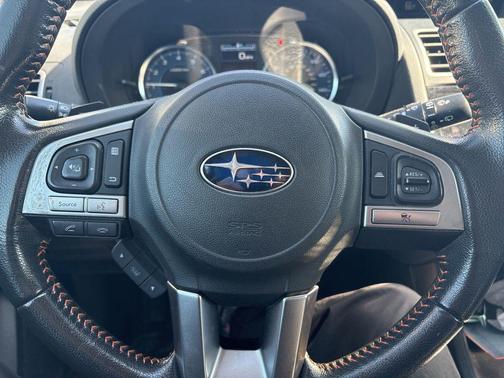 Crystal Black Silica 2016 Subaru Crosstrek 2.0i Limited