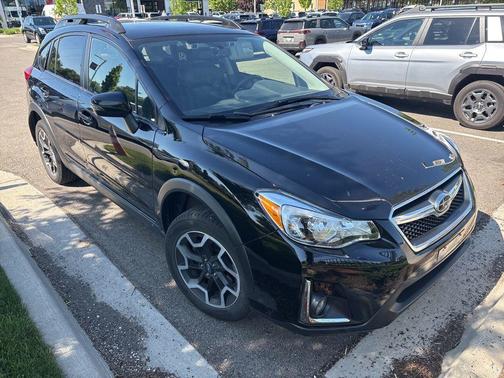Crystal Black Silica 2016 Subaru Crosstrek 2.0i Limited