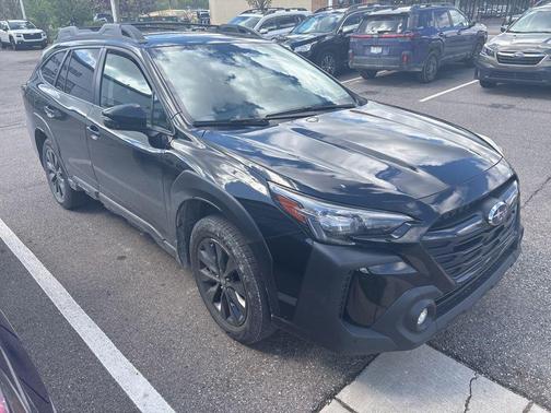 Crystal Black Silica 2024 Subaru Outback Onyx Edition