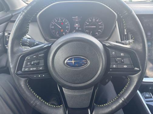 Crystal Black Silica 2024 Subaru Outback Onyx Edition