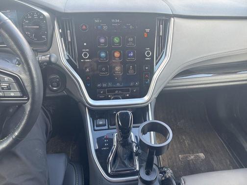 Crystal Black Silica 2024 Subaru Outback Onyx Edition