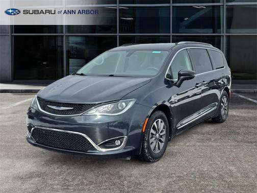 2019 Chrysler Pacifica Touring-L Plus