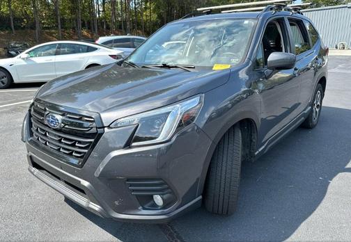 2022 Subaru Forester Premium