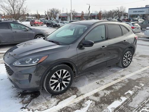 2020 Ford Escape SE