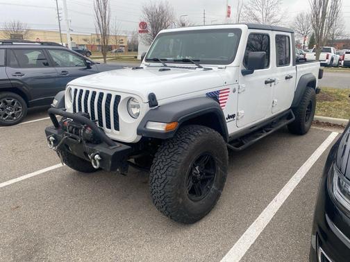 Bright White Clearcoat 2020 Jeep Gladiator Sport S