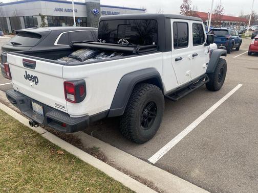 Bright White Clearcoat 2020 Jeep Gladiator Sport S