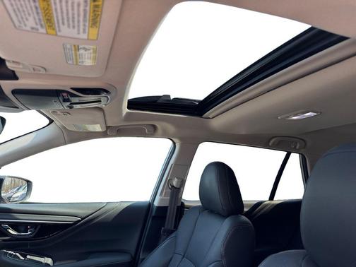 Ice Silver Metallic 2023 Subaru Outback Limited