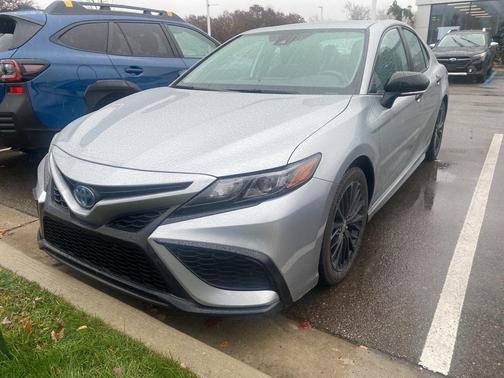 2022 Toyota Camry SE