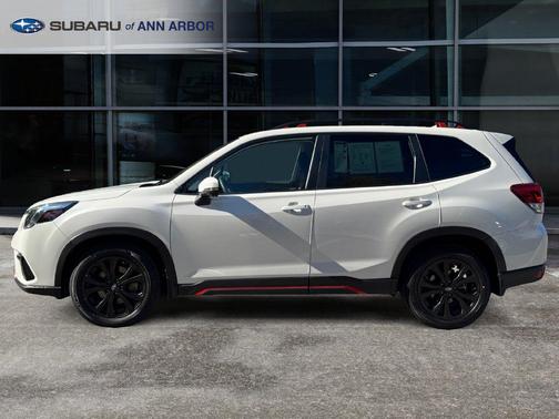 Crystal White Pearl 2022 Subaru Forester Sport