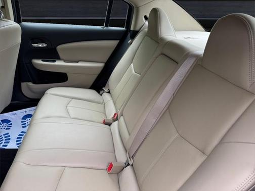 2011 Chrysler 200 Limited