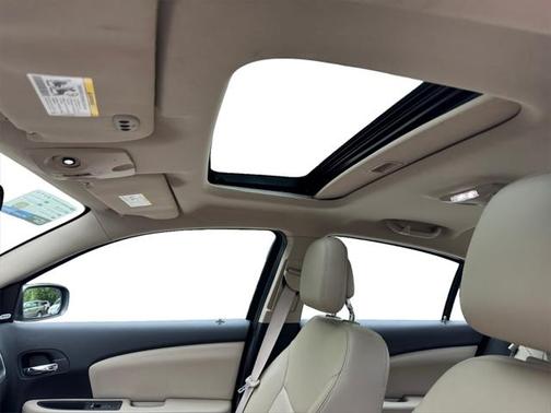 2011 Chrysler 200 Limited