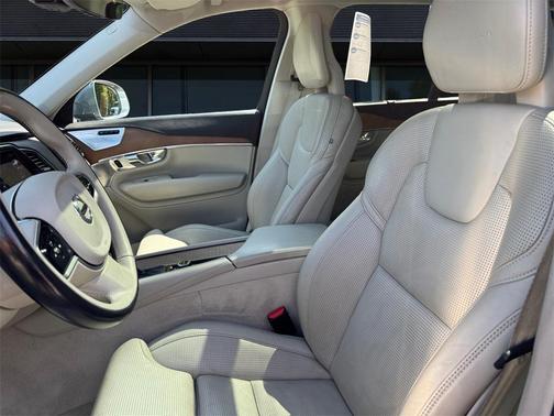 2016 Volvo XC90 T6 Inscription