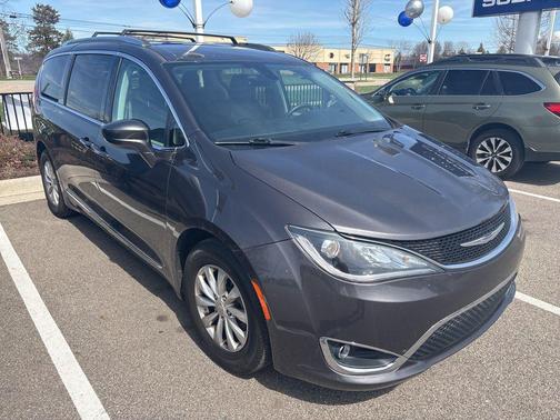 2018 Chrysler Pacifica Touring-L Plus