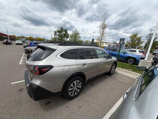 Tungsten Metallic 2020 Subaru Outback Premium
