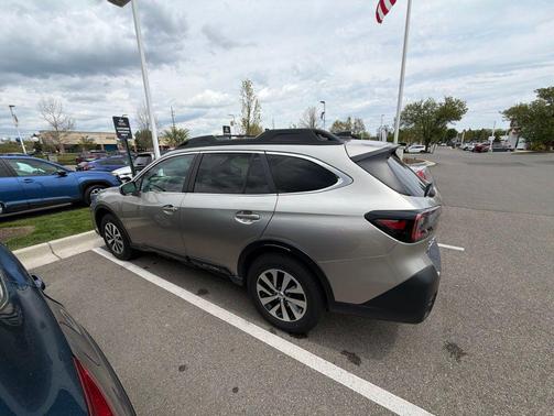 Tungsten Metallic 2020 Subaru Outback Premium