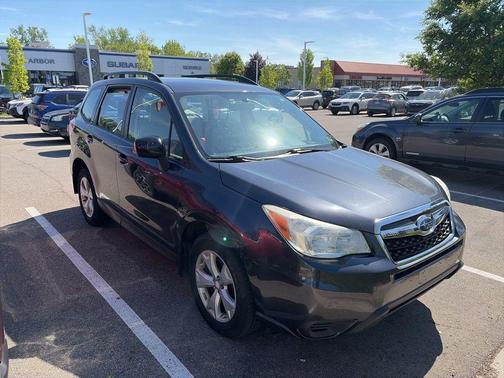 Dark Gray Metallic 2015 Subaru Forester 2.5i