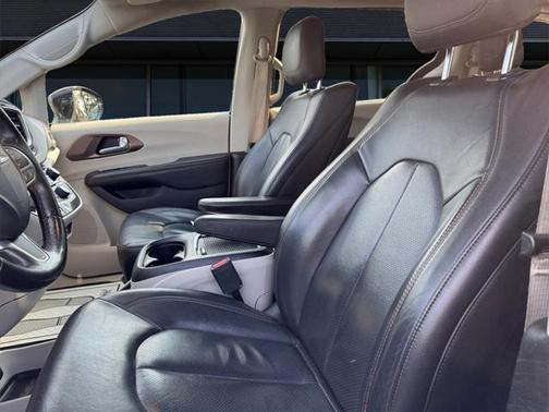 2019 Chrysler Pacifica Touring-L Plus