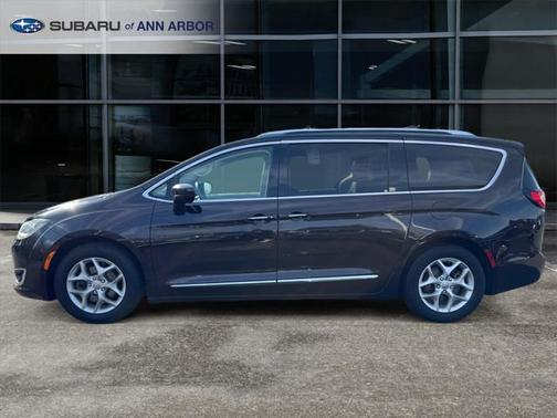 2019 Chrysler Pacifica Touring-L Plus