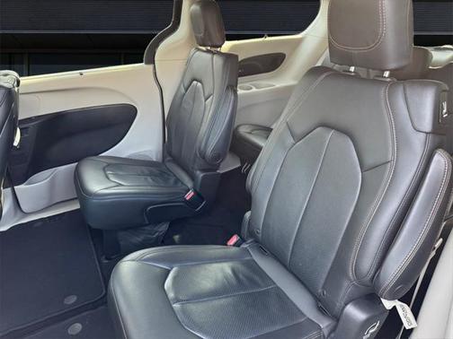 2019 Chrysler Pacifica Touring-L Plus