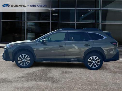Autumn Green Metallic 2025 Subaru Outback Premium