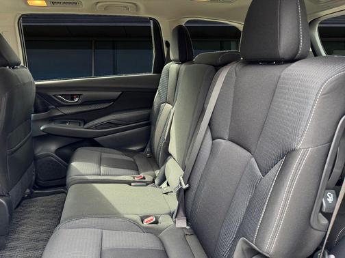 Magnetite Gray Metallic 2023 Subaru Ascent Premium 8-Passenger