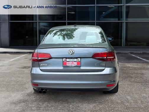 Platinum Gray Metallic 2016 Volkswagen Jetta 1.8T Sport