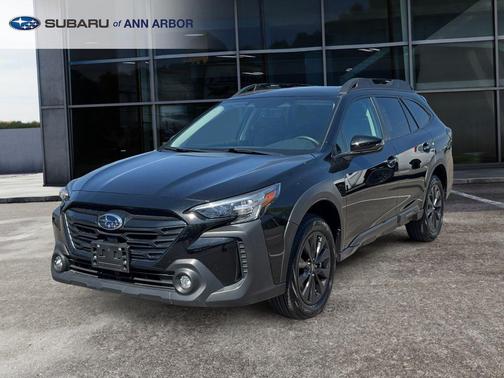 Crystal Black Silica 2025 Subaru Outback Onyx Edition