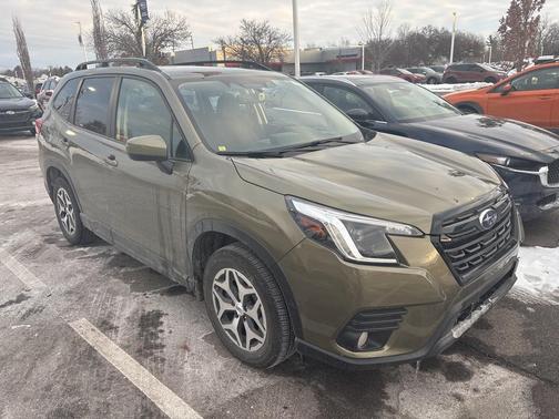 2023 Subaru Forester Premium