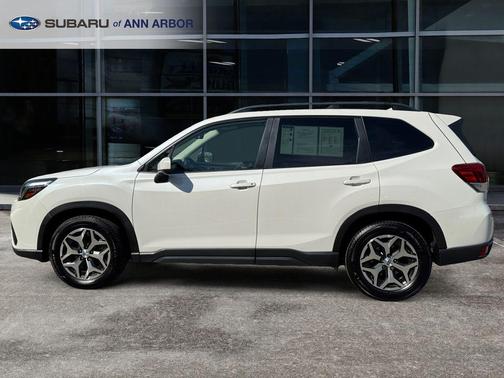 Crystal White Pearl 2020 Subaru Forester Premium