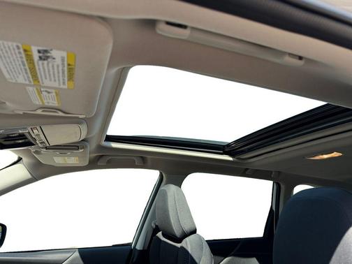 Crystal White Pearl 2020 Subaru Forester Premium
