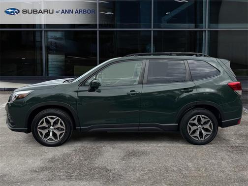 2022 Subaru Forester Premium