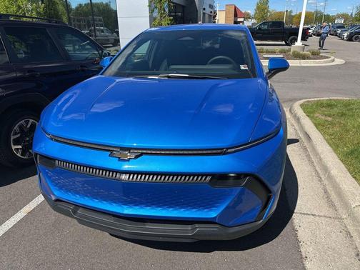 Riptide Blue Metallic 2026 Chevrolet Equinox EV LT