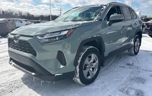 2022 Toyota RAV4 XLE