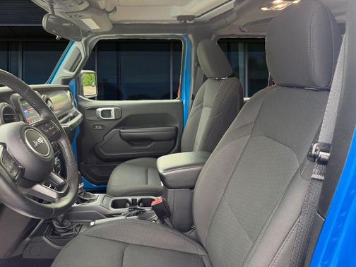 Hydro Blue Pearlcoat 2021 Jeep Wrangler Willys