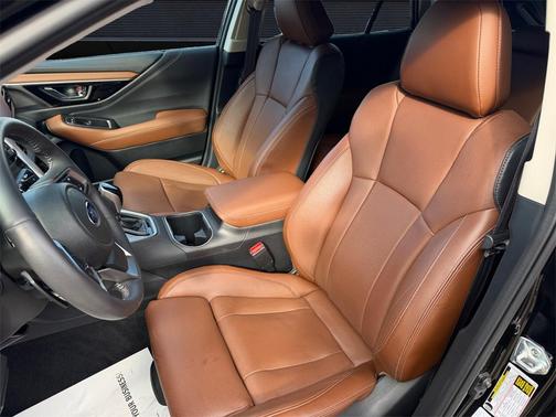 2022 Subaru Outback Touring XT