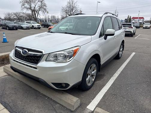 Satin White Pearl 2014 Subaru Forester 2.5i Limited