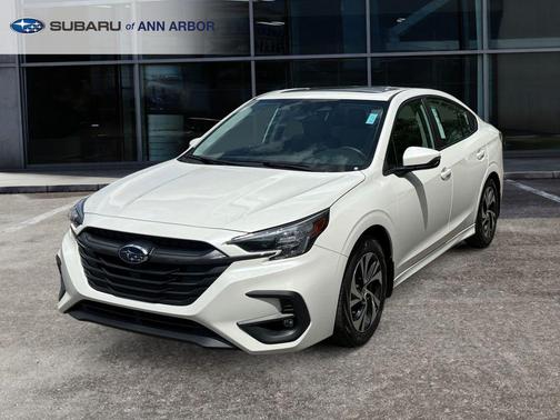 Crystal White Pearl 2023 Subaru Legacy Premium