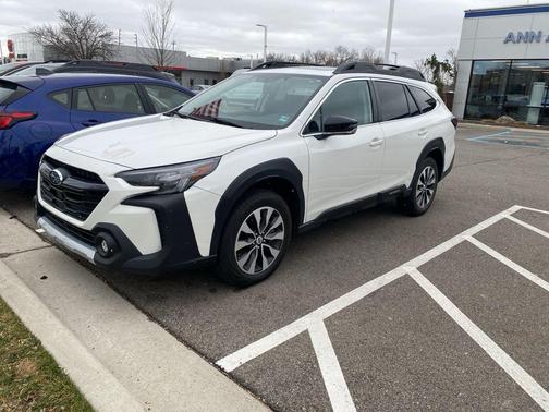 Crystal White Pearl 2024 Subaru Outback Limited