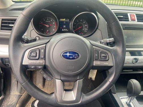 Carbide Gray Metallic 2017 Subaru Outback 2.5i