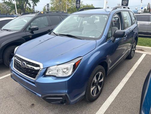 Quartz Blue Pearl 2018 Subaru Forester 2.5i