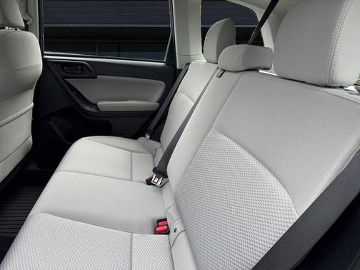 Quartz Blue Pearl 2018 Subaru Forester 2.5i