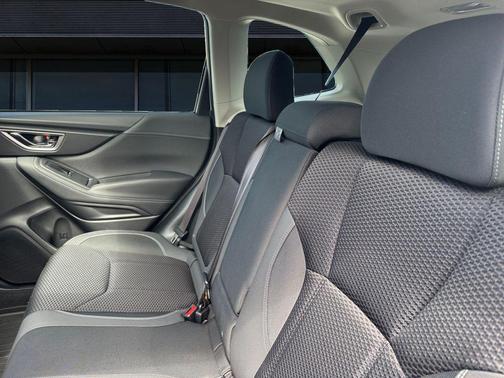 Crystal White Pearl 2021 Subaru Forester Premium