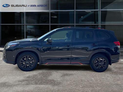 Crystal Black Silica 2024 Subaru Forester Sport