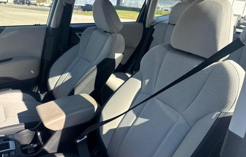 2022 Subaru Forester Base