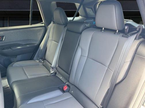 Crystal White Pearl 2026 Subaru Outback Premium