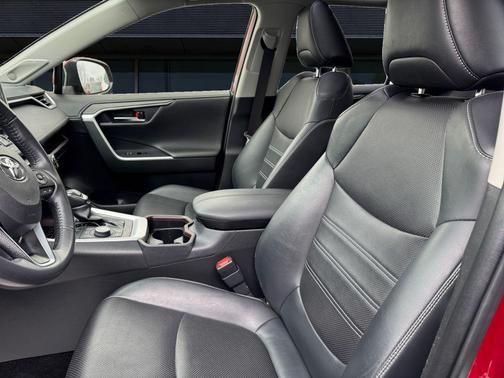 Ruby Flare Pearl 2021 Toyota RAV4 Limited